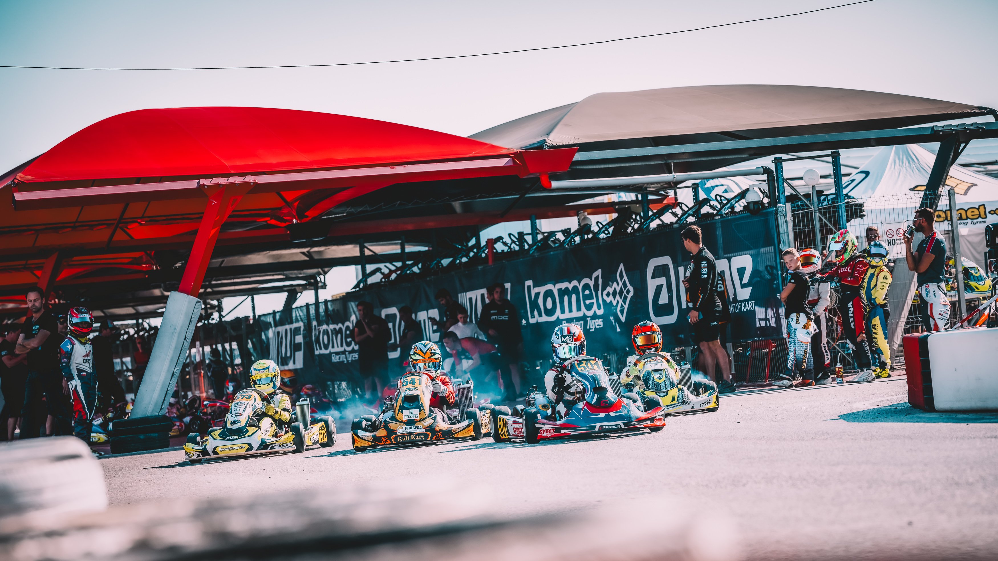 Fine margins in Qualifying for the 381 drivers at the IWF25